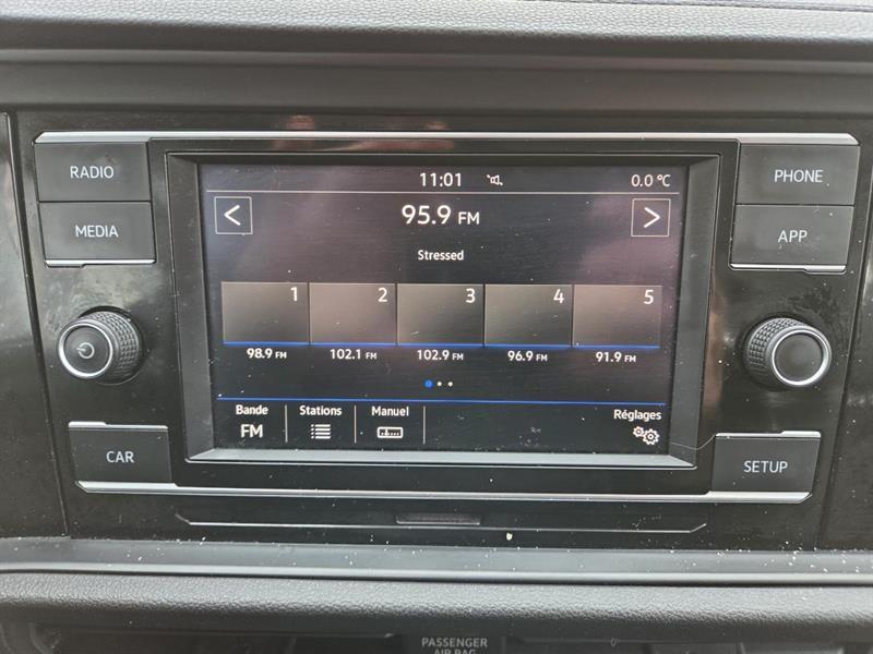 2019 Volkswagen Jetta - Image 23