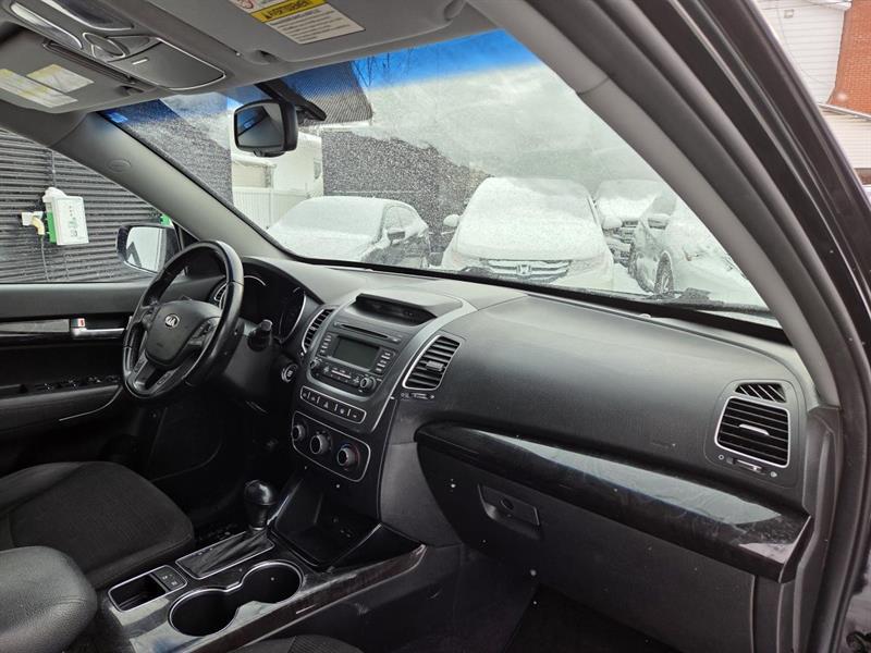 2014 Kia Sorento - Image 10