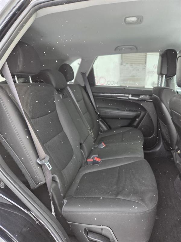 2014 Kia Sorento - Image 12