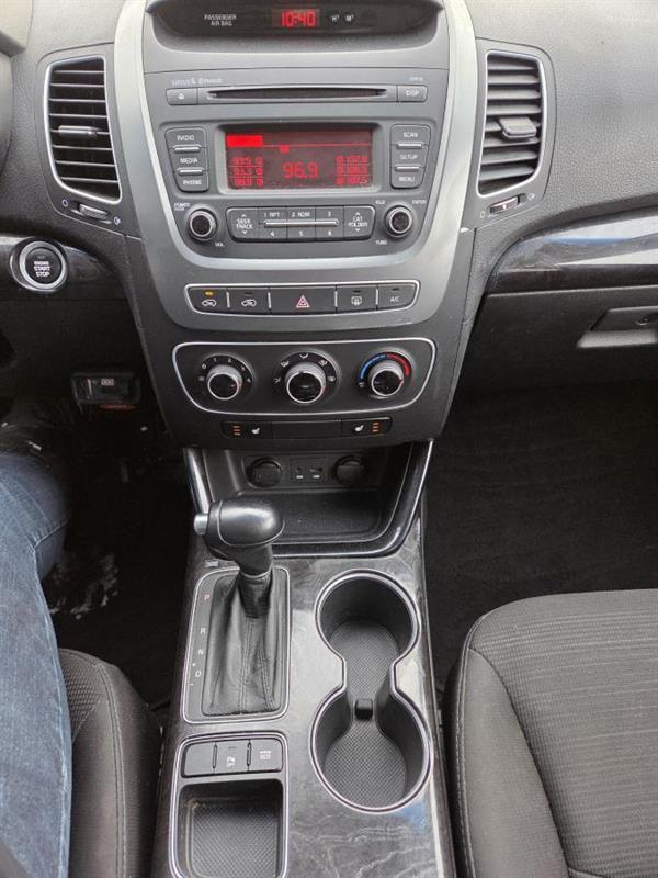 2014 Kia Sorento - Image 20