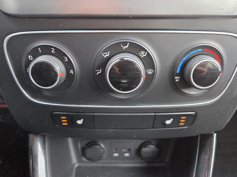 2014 Kia Sorento - Image 21