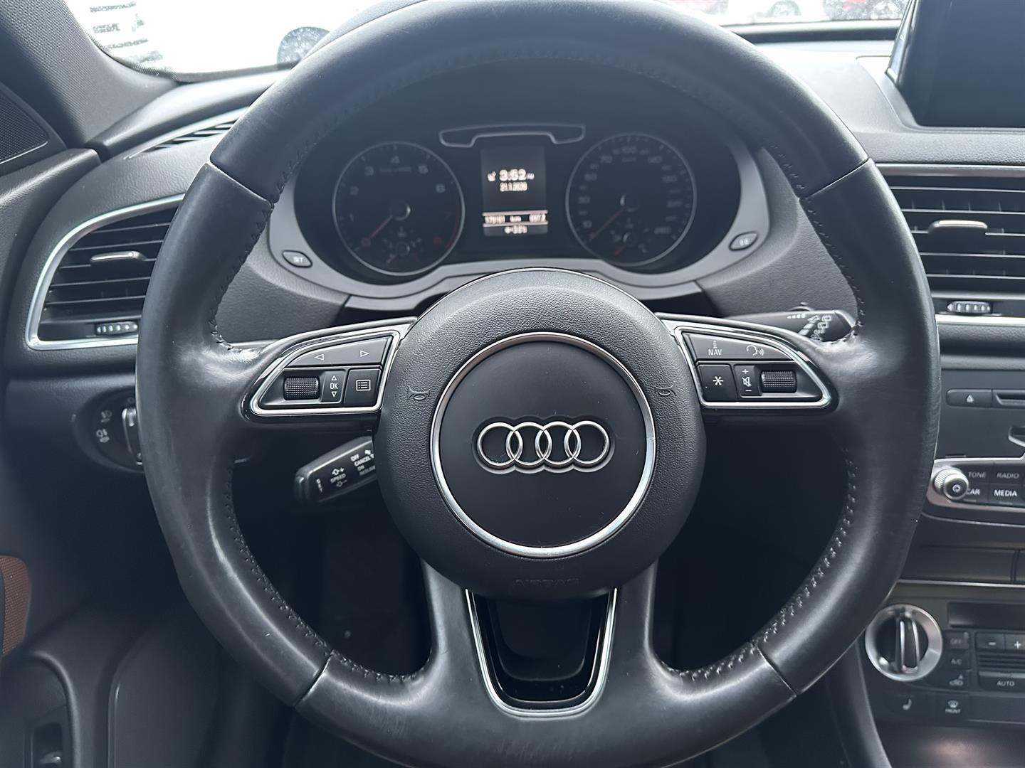 audi Q3 2015 - 17