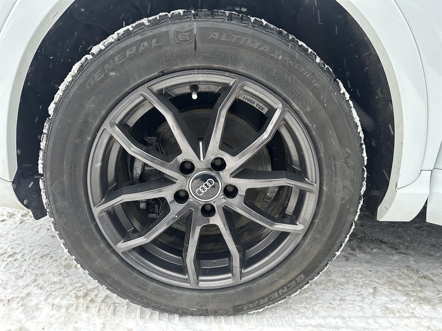audi Q3 2015 - 26