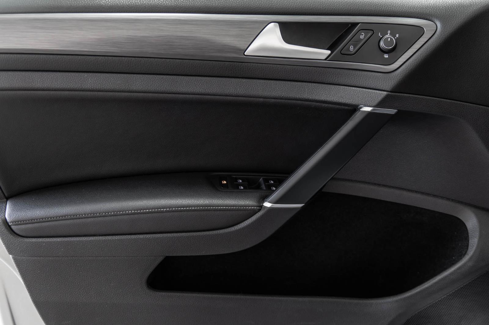 volkswagen Golf 2018 - 19