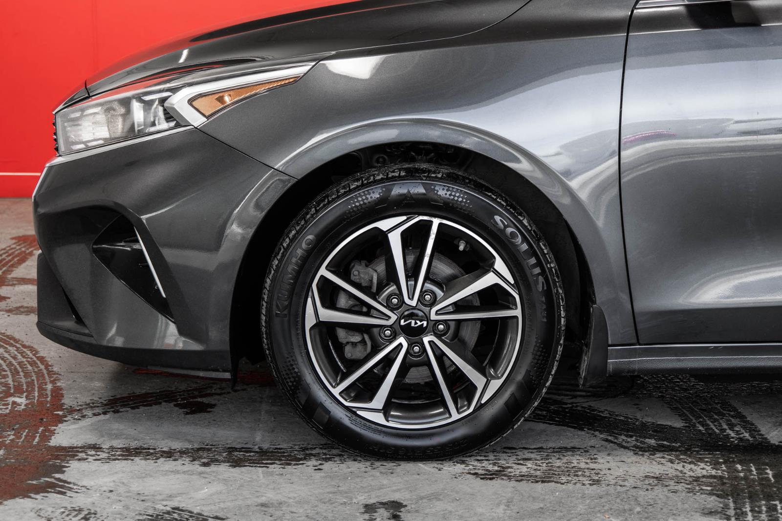kia Forte 2022 - 9
