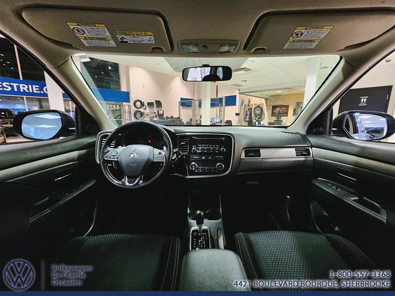mitsubishi Outlander 2016 - 15