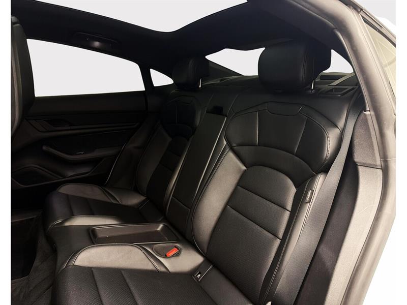 porsche Taycan 2020 - 24
