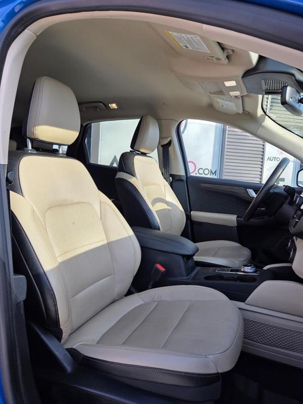 2020 Ford Escape - Image 12