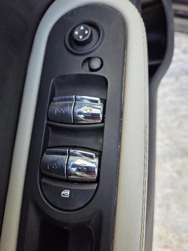 2018 Mini Countryman - Image 17