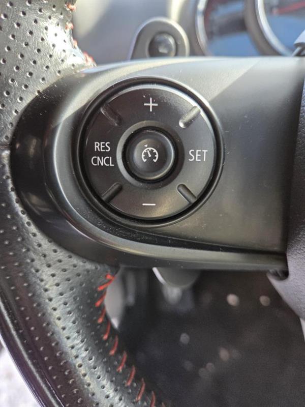 2018 Mini Countryman - Image 18