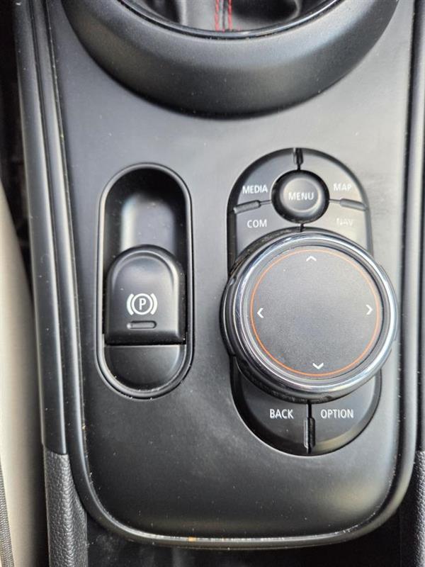 2018 Mini Countryman - Image 20