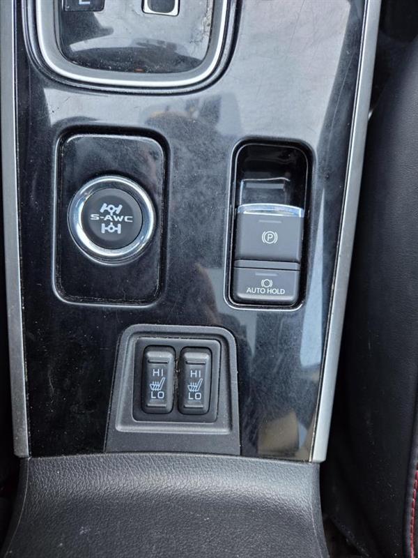 2020 Mitsubishi Outlander - Image 21