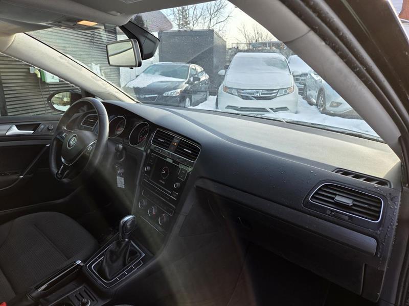 2019 Volkswagen Golf - Image 10