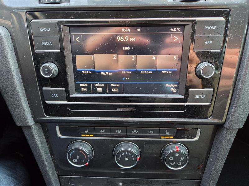 2019 Volkswagen Golf - Image 22