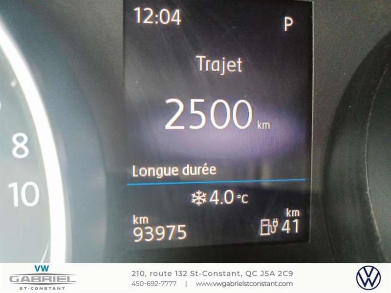 Volkswagen e-Golf 10