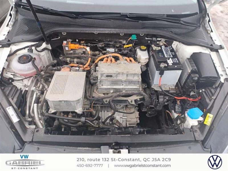 Volkswagen e-Golf 14