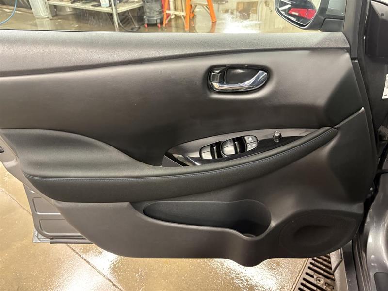 nissan LEAF 2023 - 30