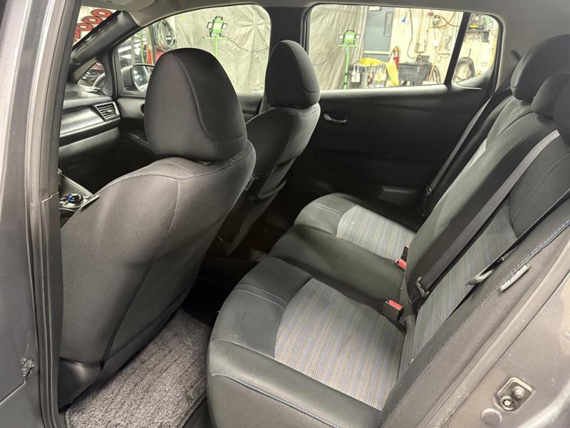 nissan LEAF 2023 - 32