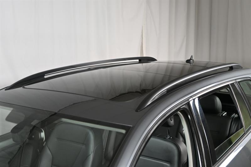 2016 Volkswagen Golf - Image 4