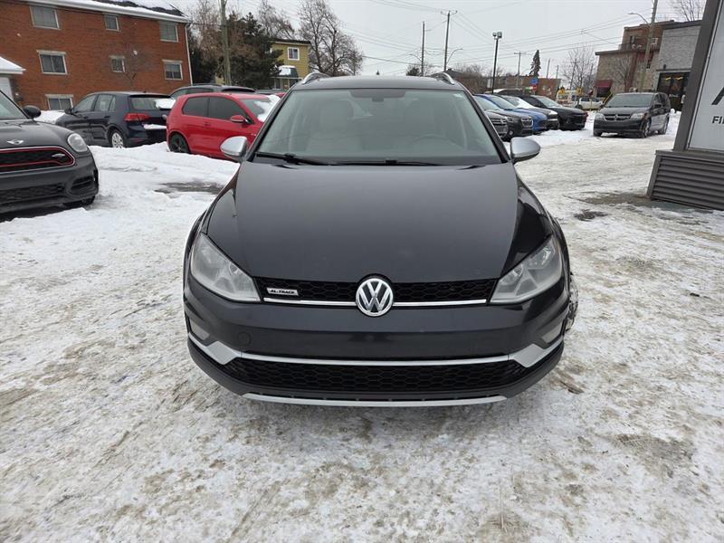 2017 Volkswagen Golf - Image 2