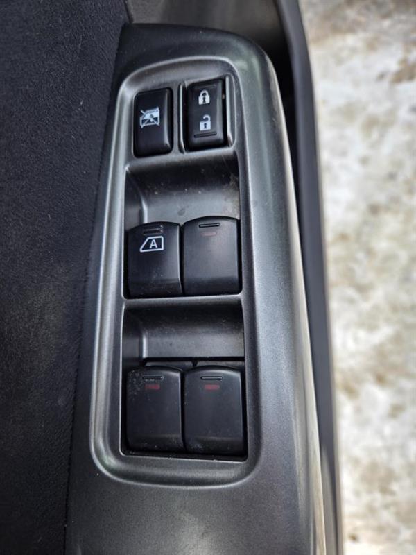 2012 Subaru Forester - Image 17