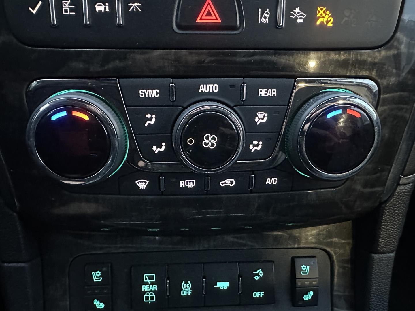buick Enclave 2014 - 24