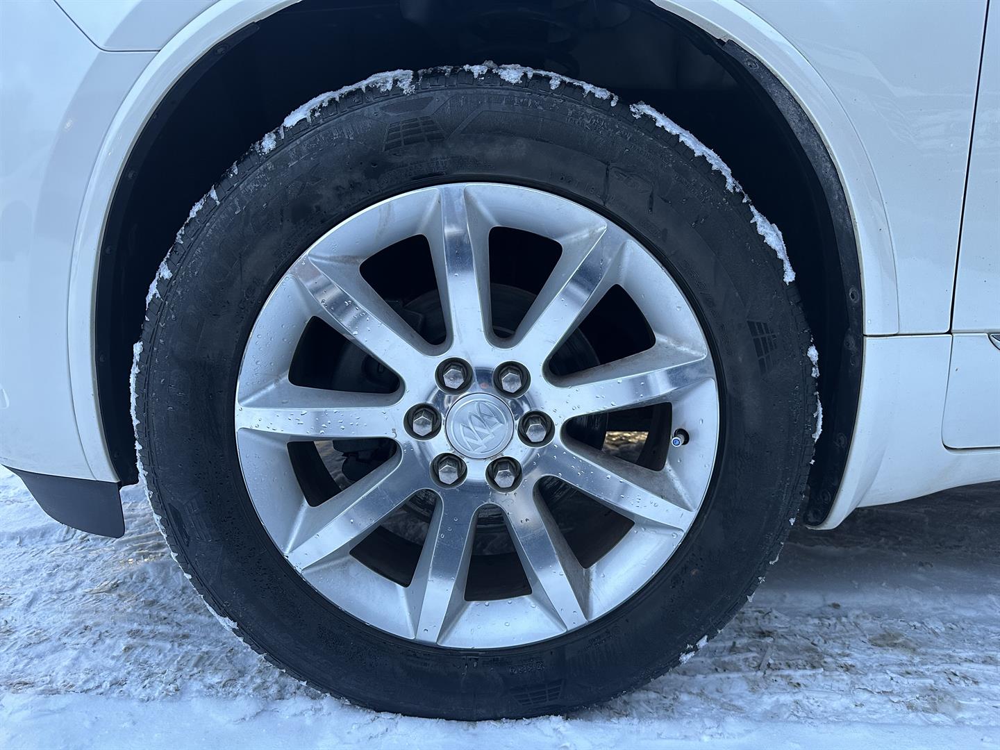 buick Enclave 2014 - 26