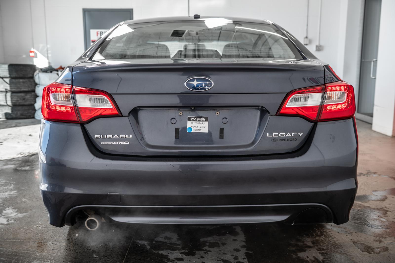 subaru Legacy 2017 - 14