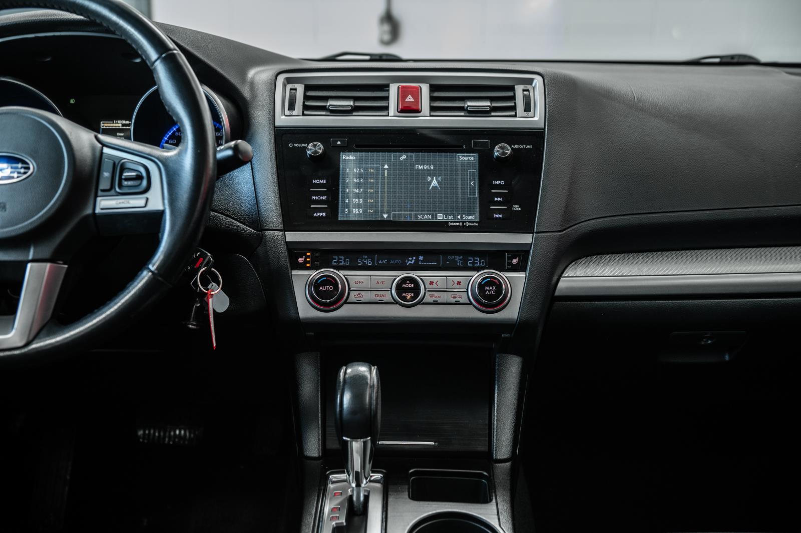 subaru Legacy 2017 - 35