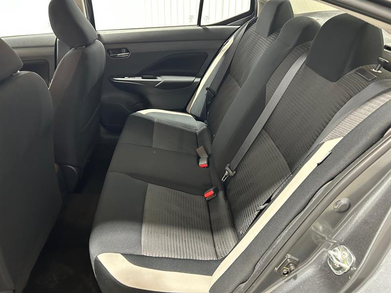 nissan Versa 2022 - 14