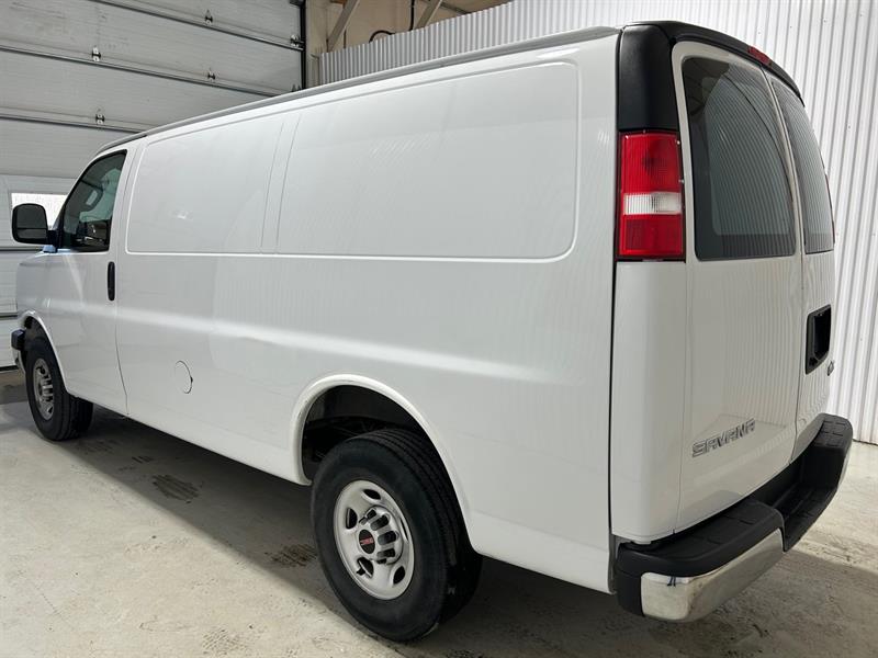 gmc Savana Cargo Van 2023 - 8