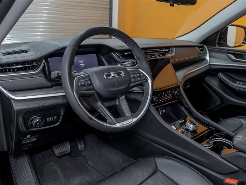 Jeep Grand Cherokee 2