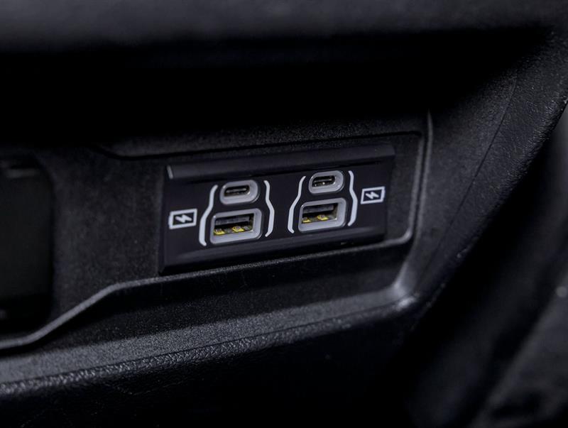 Jeep Grand Cherokee 32