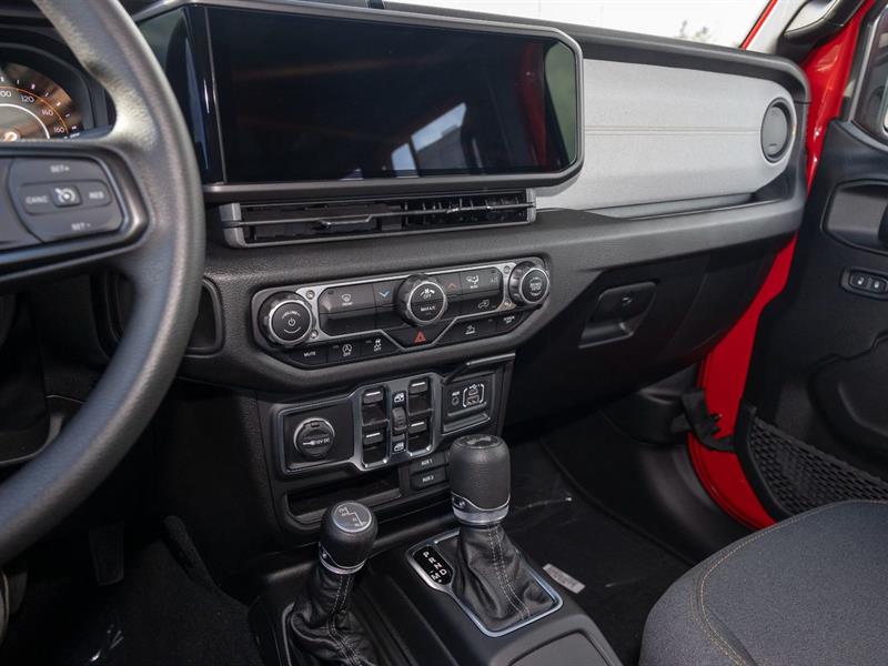 jeep Wrangler 2025 - 16