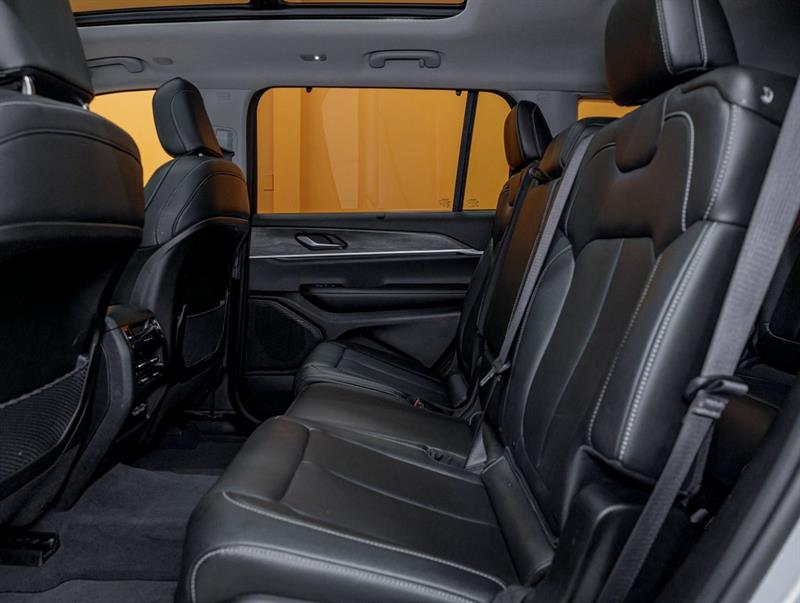 Jeep Grand Cherokee 31