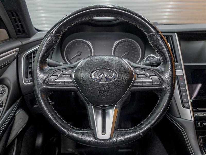 Infiniti Q60 14