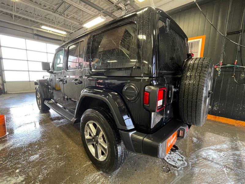 Jeep Wrangler Unlimited 6