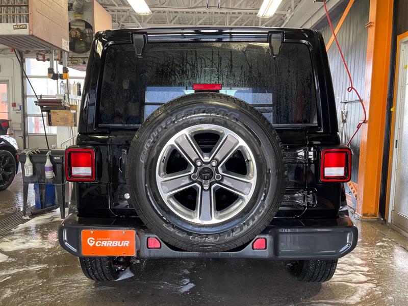 Jeep Wrangler Unlimited 8