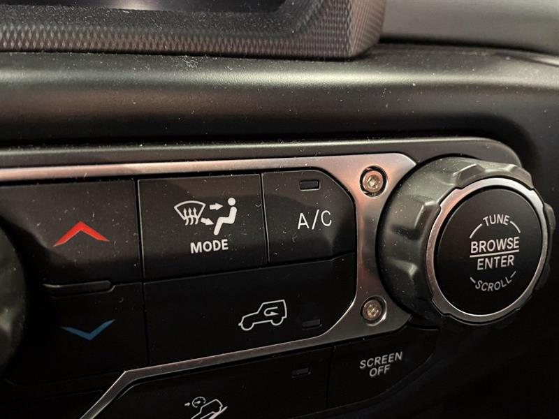 Jeep Wrangler Unlimited 14