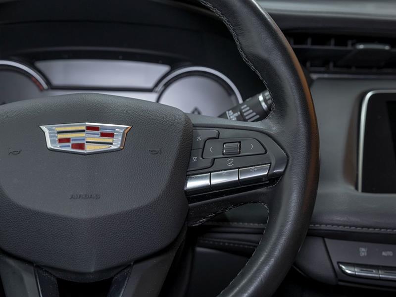 Cadillac XT4 15