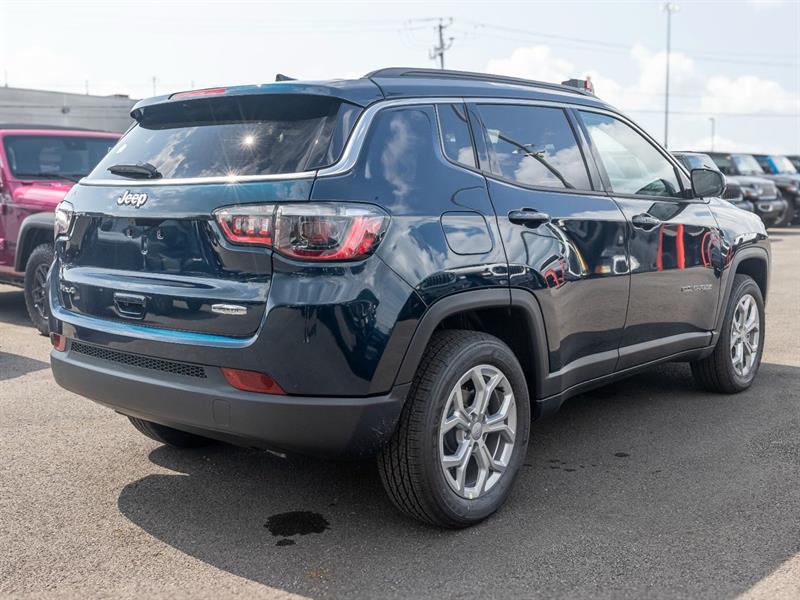 Jeep Compass 8