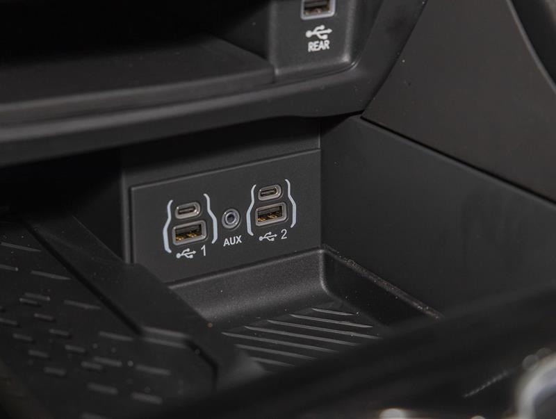 Chrysler Pacifica 26