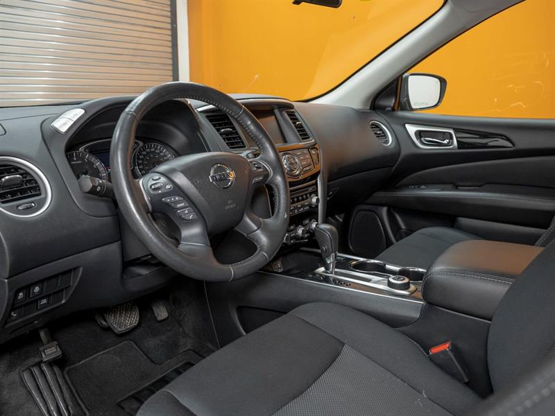 nissan Pathfinder 2020 - 2