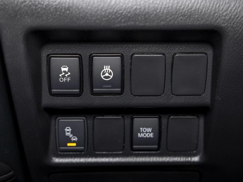 nissan Pathfinder 2020 - 23