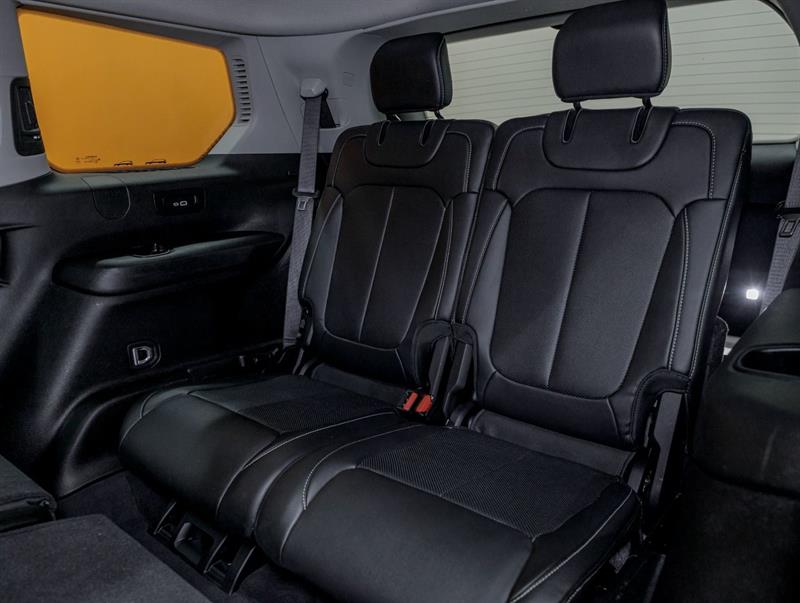 Jeep Grand Cherokee 34