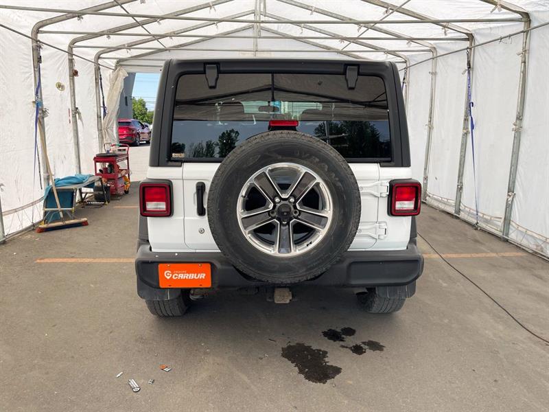 Jeep Wrangler Unlimited 6