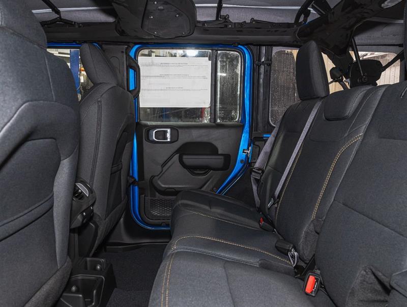 jeep Wrangler 2025 - 24