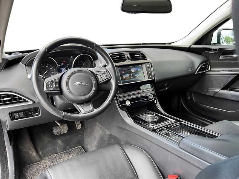 jaguar XE 2018 - 10