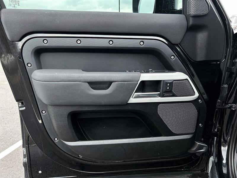 land rover Defender 2023 - 10