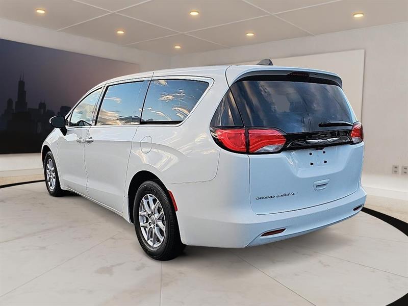 chrysler Grand Caravan 2022 - 4